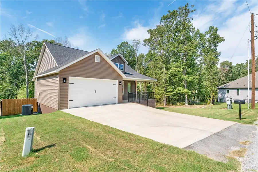 17 Dumfries Circle, Bella Vista, AR 72715 - #2