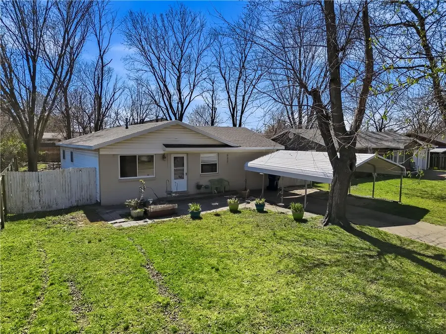 920 W Granite Street, Siloam Springs, AR 72761 - #2