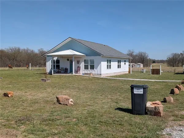 19234 Nokes Farm Road, Siloam Springs, AR 72761