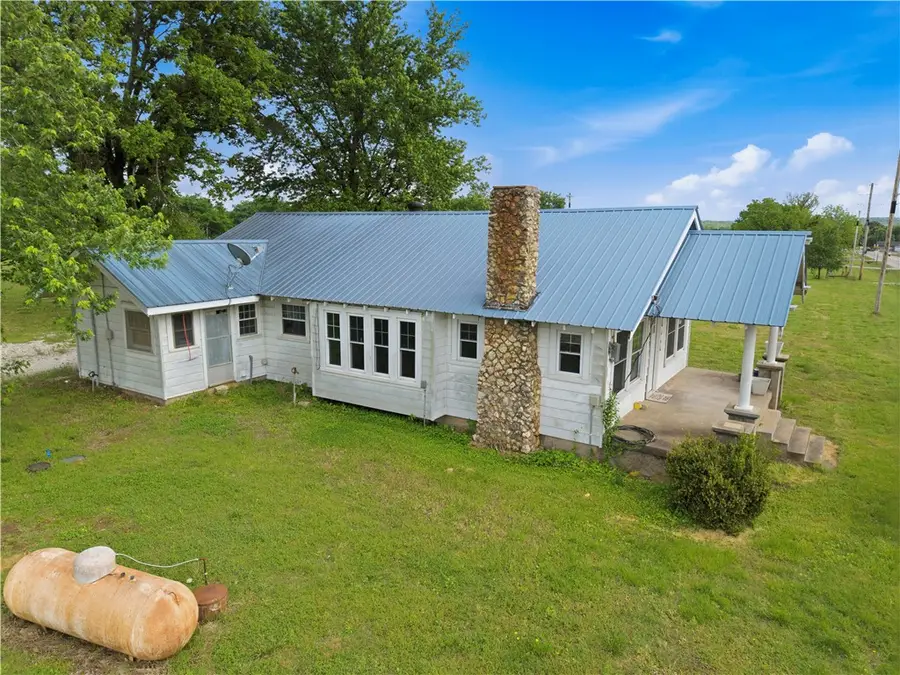 22389 North Road, Summers, AR 72769 - #3