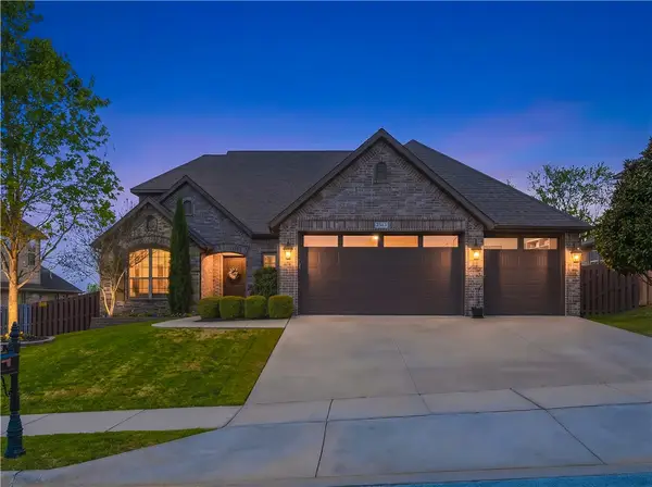 2513 S Horizon Boulevard, Rogers, AR 72758