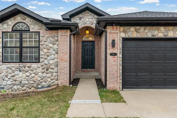 3 Valley View Circle, Bentonville, AR 72712