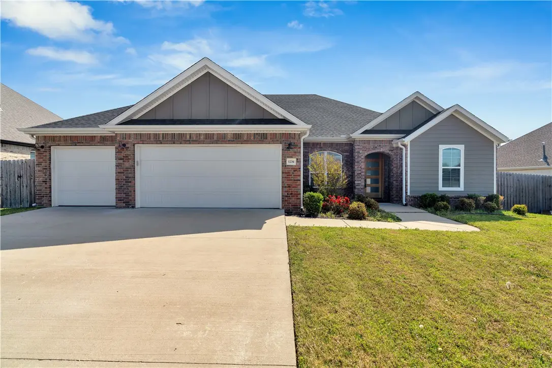 1234 Cassia Street, Tontitown, AR 72762 - #1