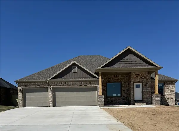 2224 Crane Avenue, Pea Ridge, AR 72751