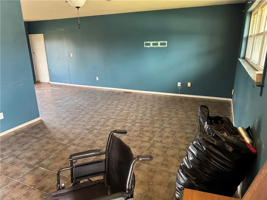 2192 Mcray, Springdale, AR 72762 - #2