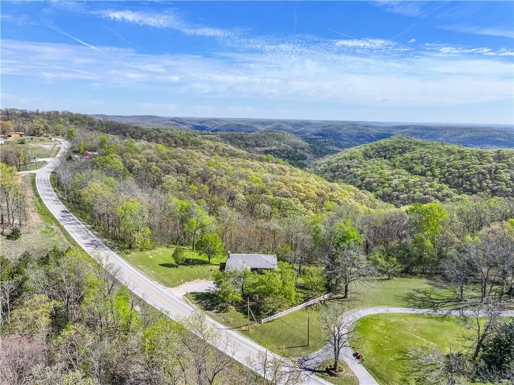 21457 Highway 62 West, Eureka Springs, AR 72631 - #1