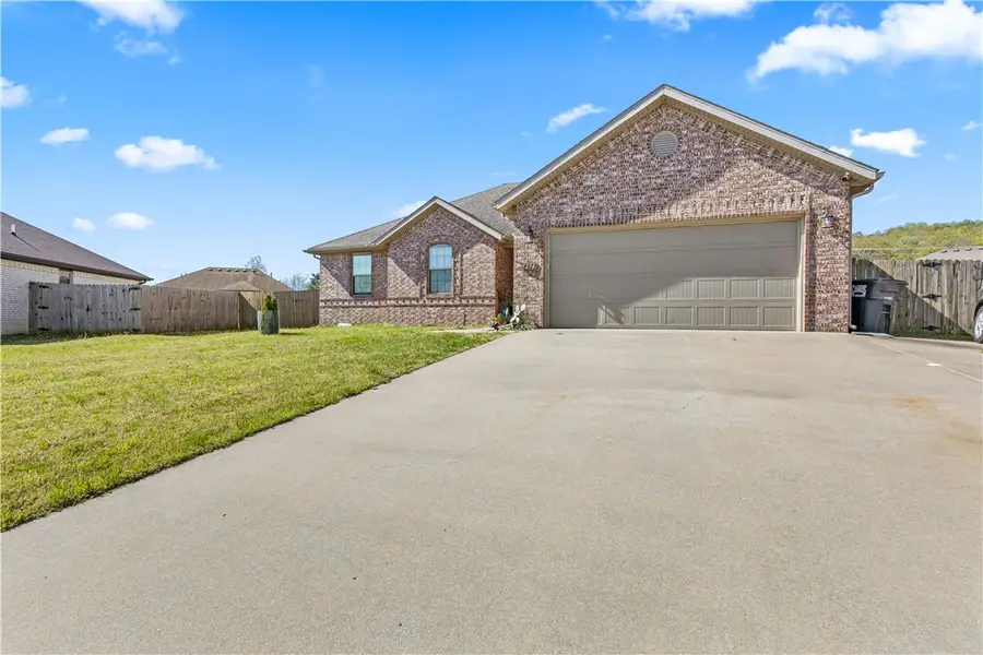 1254 Silver Oak Street, Elkins, AR 72727 - #3