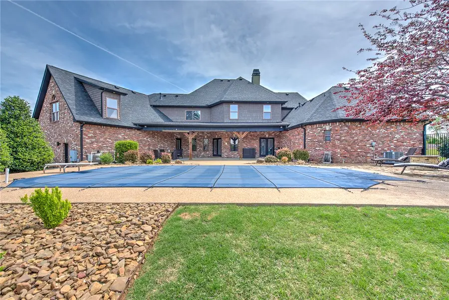 1816 S 27th Place, Rogers, AR 72758 - #2