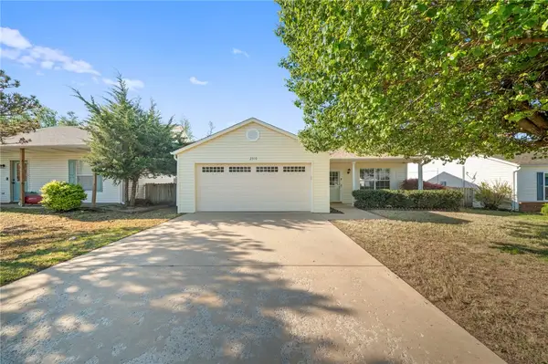 2510 Parkcrest Drive, Bentonville, AR 72712