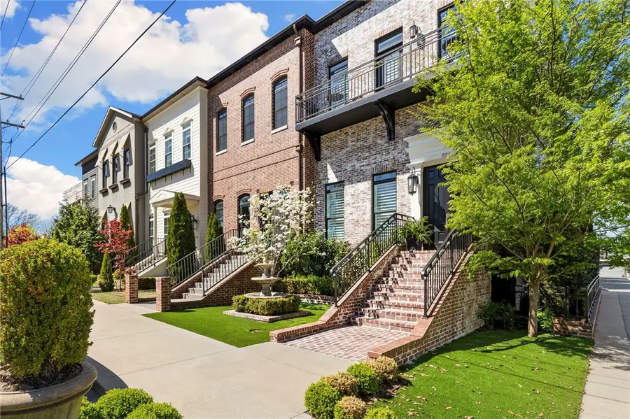 517 SE 6th Street, Bentonville, AR 72712 - #2