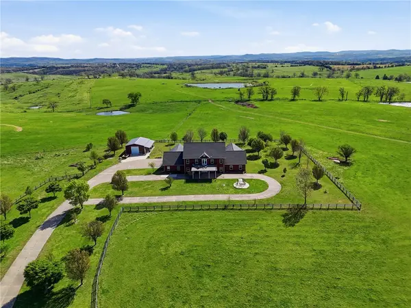 9447 Highway 143, Berryville, AR 72616