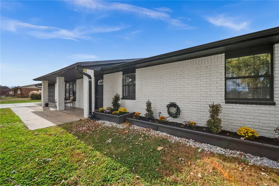 1822 Daisy Circle, Lowell, AR 72745 - #2