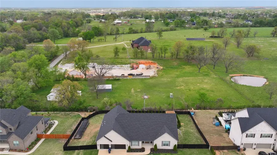 1520 Elm Ridge Drive, Elm Springs, AR 72762 - #2