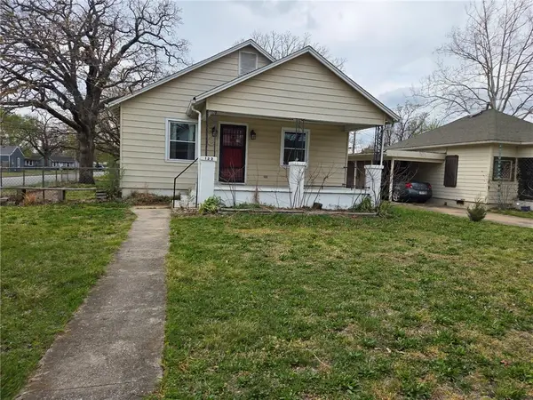 132 S Mcconnell, Joplin, MO 64801
