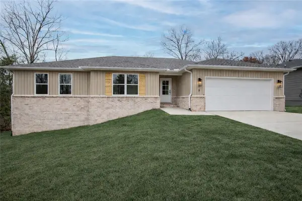 8 Eddleston Lane, Bella Vista, AR 72715