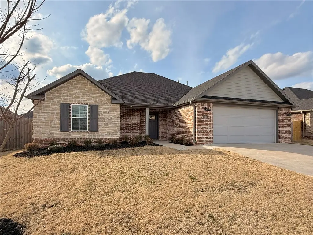 941 Madden Street, Tontitown, AR 72762 - #1