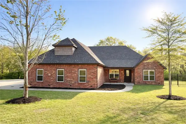 508 Candlelight Circle, Elm Springs, AR 72762