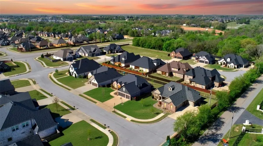 268 Via Taldo Street, Springdale, AR 72762 - #3