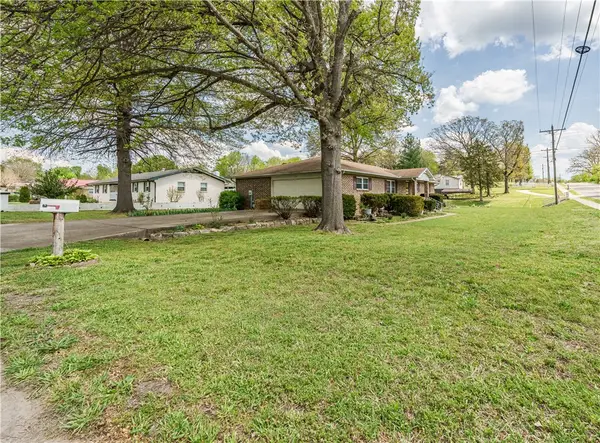 800 College Avenue, Berryville, AR 72616