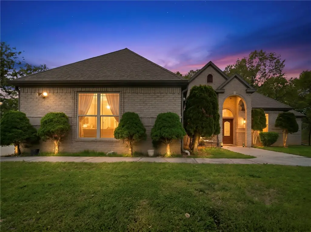 9207 and 9209 Coker Road, Gentry, AR 72734 - #1