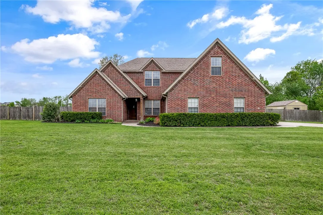 915 King Arthur Drive, Springdale, AR 72762 - #1