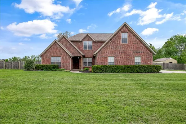 915 King Arthur Drive, Springdale, AR 72762