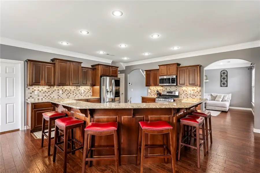 915 King Arthur Drive, Springdale, AR 72762 - #3