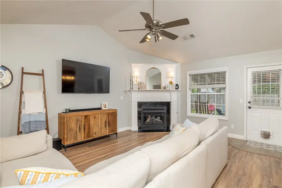 34 Saxony Street, Farmington, AR 72730 - #3