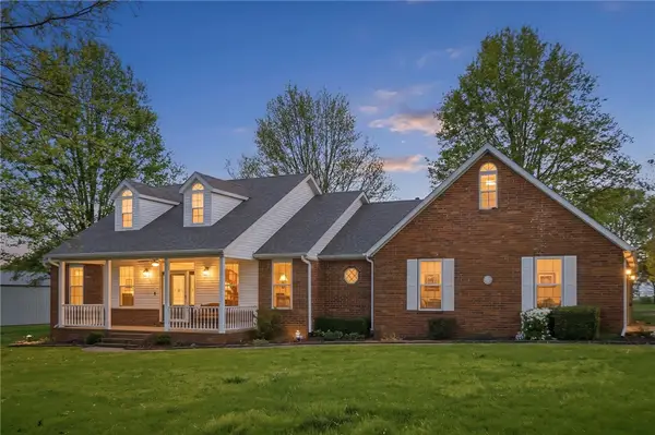 3473 Grapevine Drive, Tontitown, AR 72762