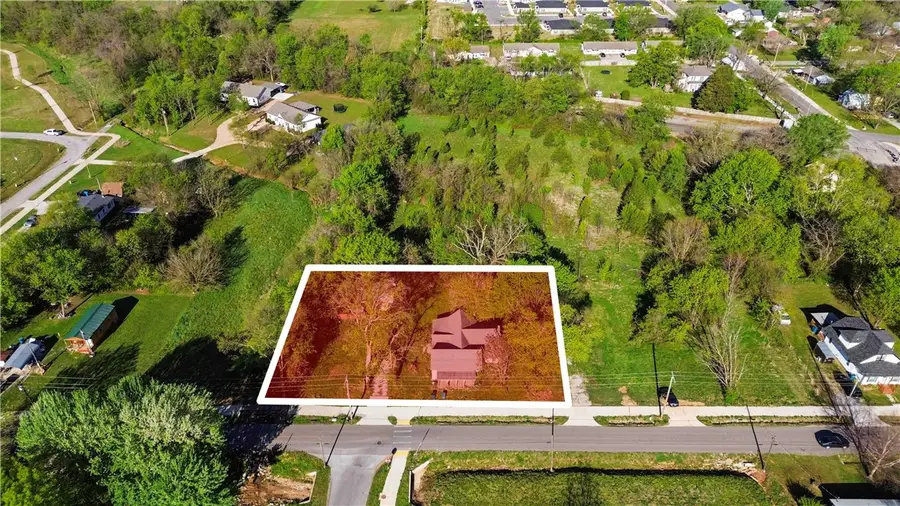 515 2nd Avenue, Gravette, AR 72736 - #2