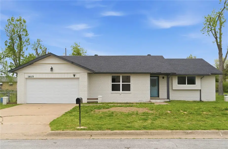 1615 W Sherryden Drive, Rogers, AR 72758 - #2