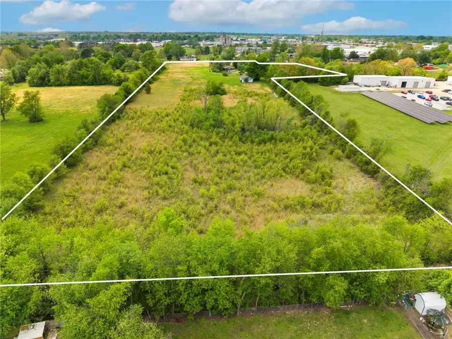 2403 S Turner Street, Springdale, AR 72764 - #2