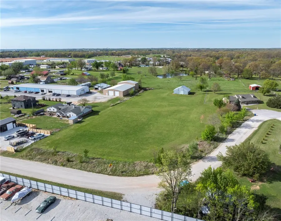 1000 Jennifer Lane, Lowell, AR 72745 - #3