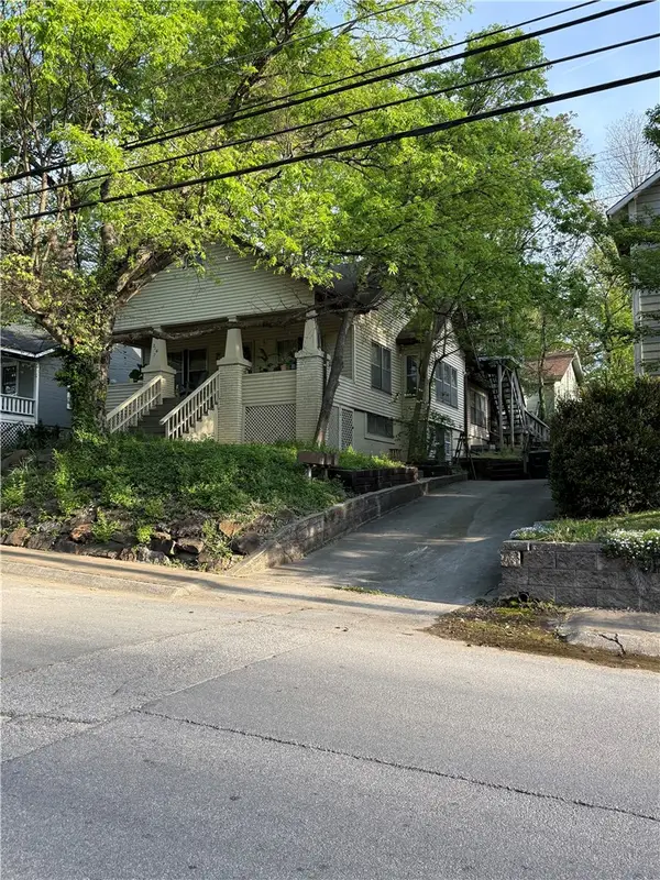 216 E Spring Street #1, 2, and 3, Fayetteville, AR 72701