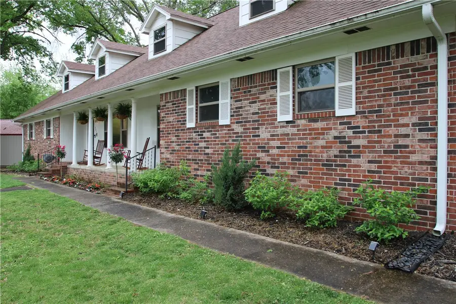 701 E Pleasant Vw, Rogers, AR 72756 - #3