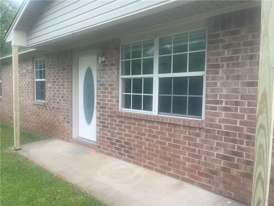 515 Miller, Clarksville, AR 72830 - #2