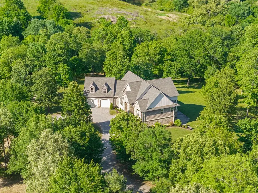 1011 E Uniontown Street, Van Buren, AR 72956 - #3