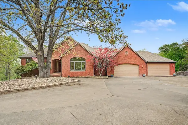 9364 Everest Place, Rogers, AR 72756