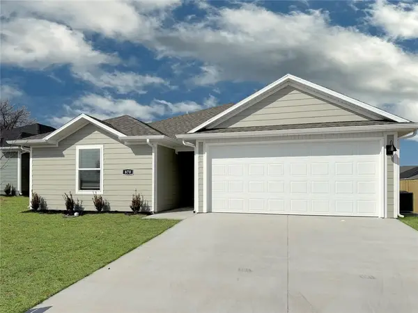 570 Raegan Street, Prairie Grove, AR 72753