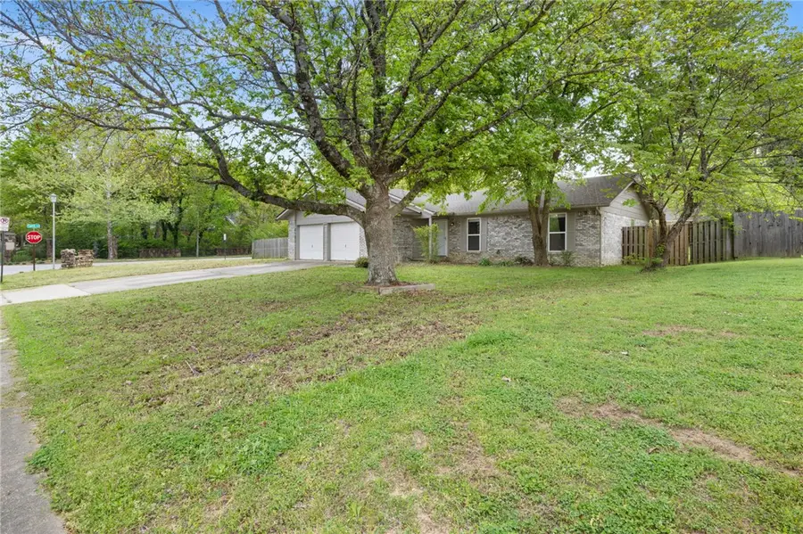 2146 Loren Circle, Fayetteville, AR 72701 - #2