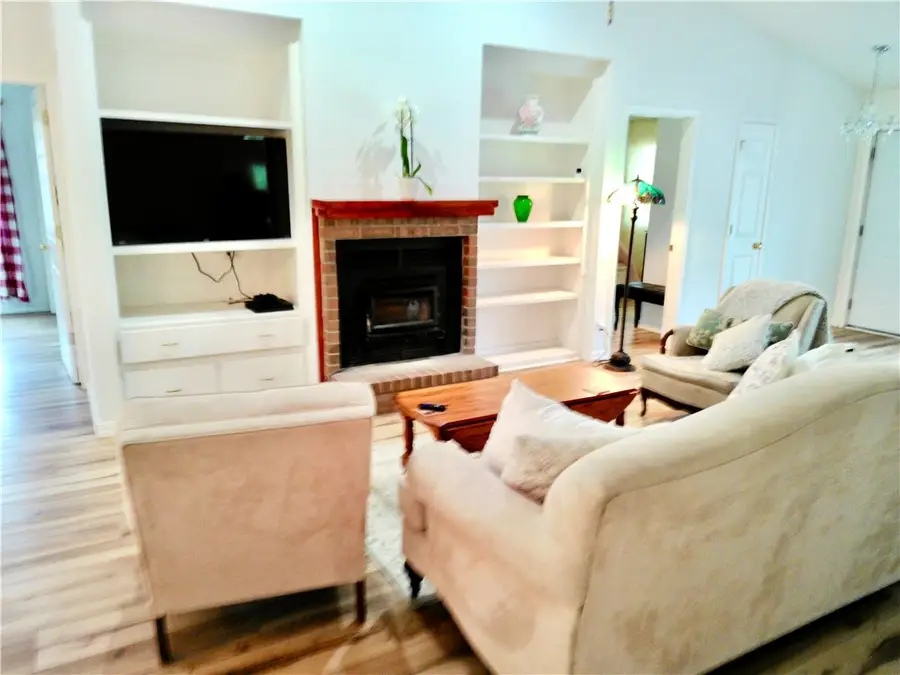 17 Kirkwall Place, Bella Vista, AR 72715 - #2