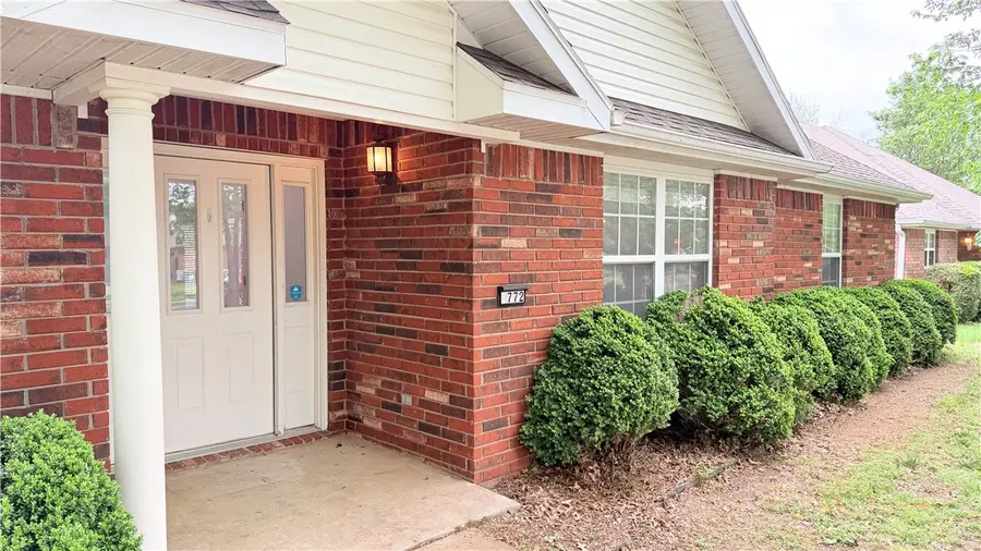 772 N Queen Annes Lace Drive, Fayetteville, AR 72704 - #2