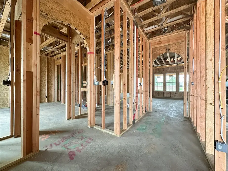 6557 Courtland Avenue, Springdale, AR 72762 - #3