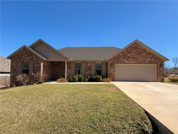 32 Dirleton Drive, Bella Vista, AR 72715