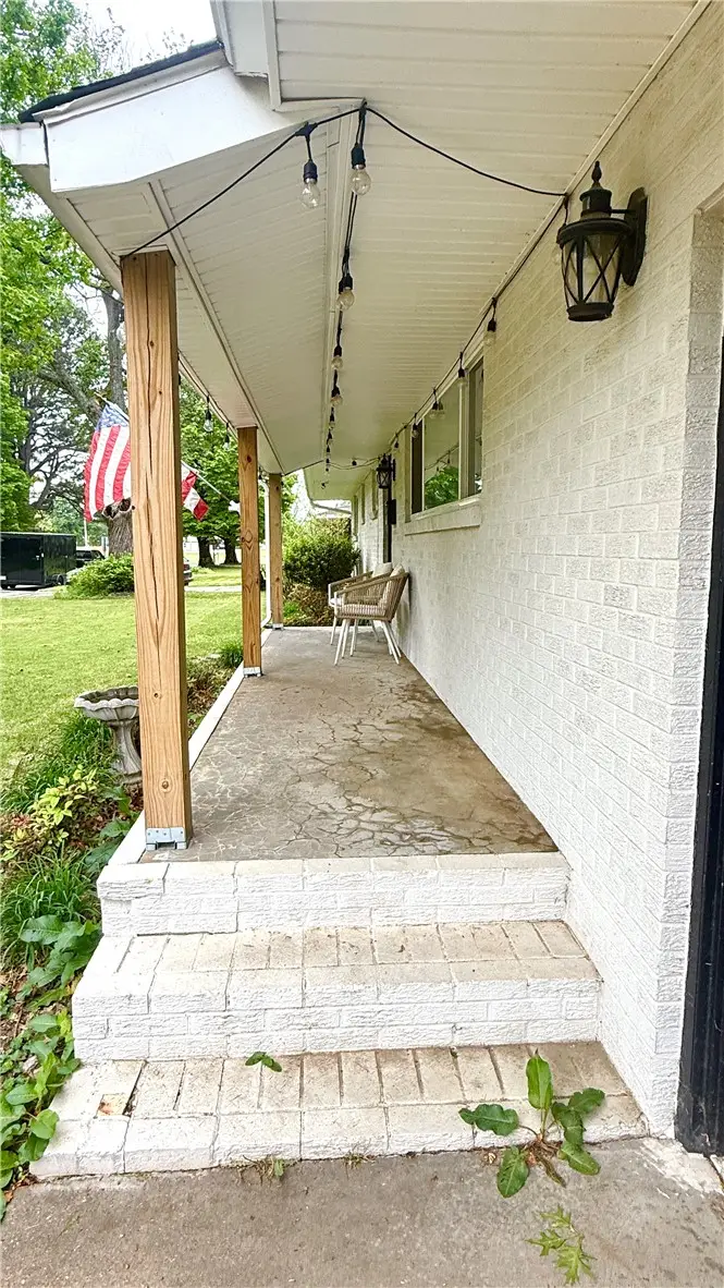 146 Rogers Circle Drive, Springdale, AR 72764 - #3