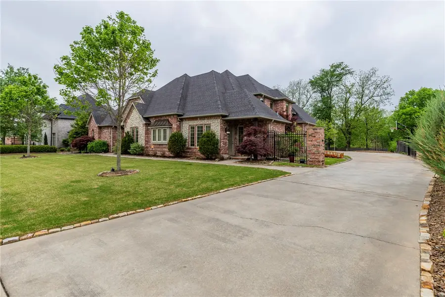 4232 Saint Johns Wood Street, Springdale, AR 72764 - #2