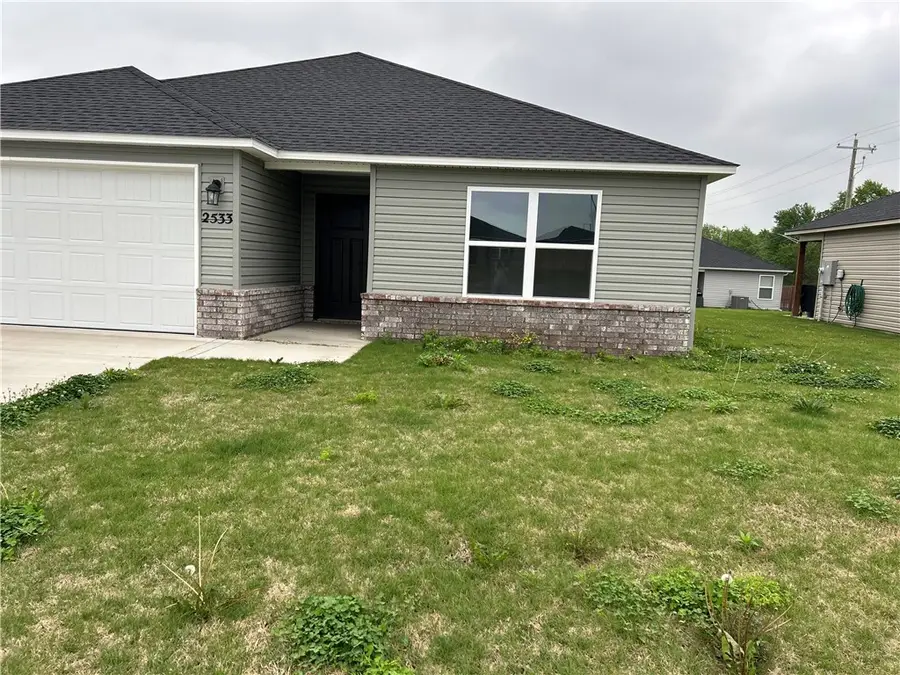 2533 E Foxbury Street, Siloam Springs, AR 72761 - #2