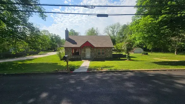 702 W Newman Avenue, Harrison, AR 72601