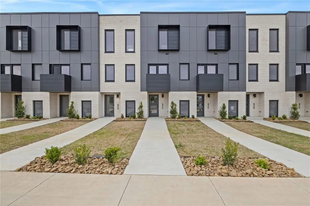 842 SE 8th Street, Bentonville, AR 72712 - #1