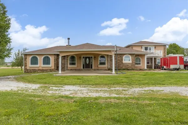 21854 Floyd Moore Road, Gentry, AR 72734